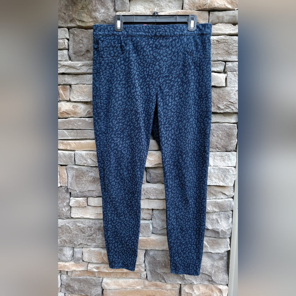 Spanx Jeans - Picture 2 of 8